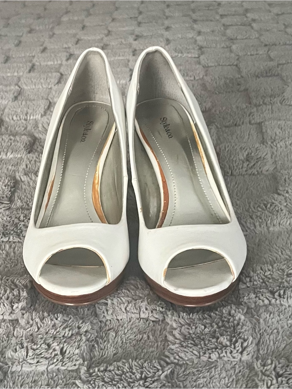 Style & Co. White Peep-Toe Heels